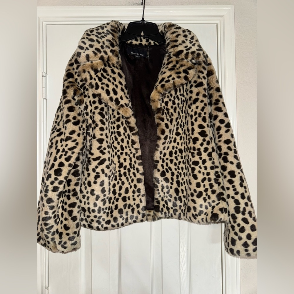 Jones New York Leopard-Print Faux Fur Jacket in Beige and Black